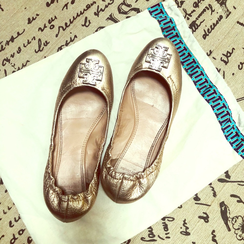 Adorable Tory Burch Flats 💕👛💋